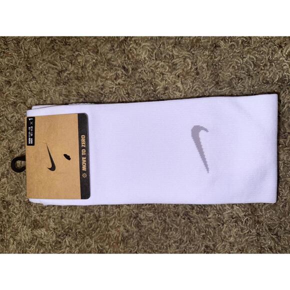 Nike Men’s Norway 2025-2026 Home Vapor Strike Knee-High Socks Sample - Picture 1 of 9